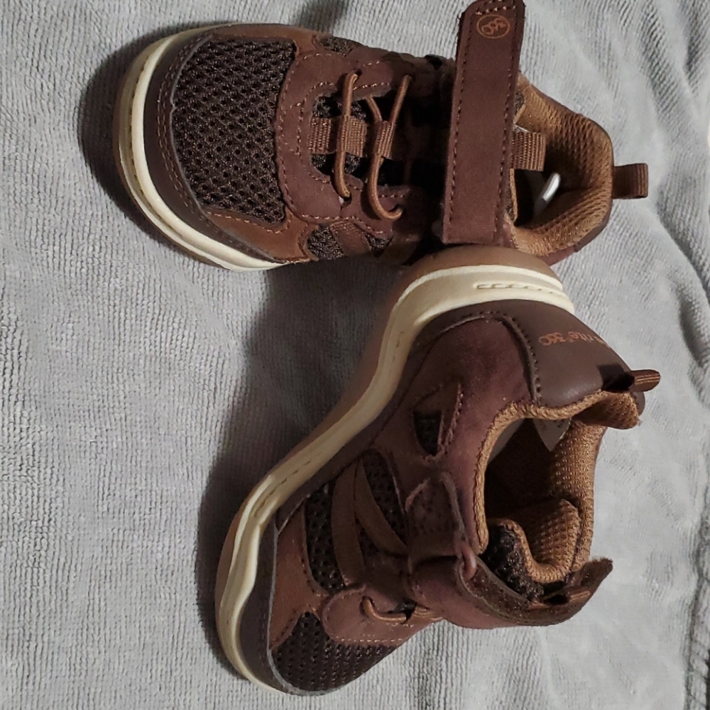 Stride Rite brown sneakers